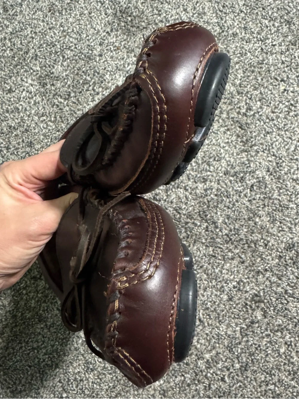 Minnetonka 100% brown leather classic driver moccasins men’s 8
